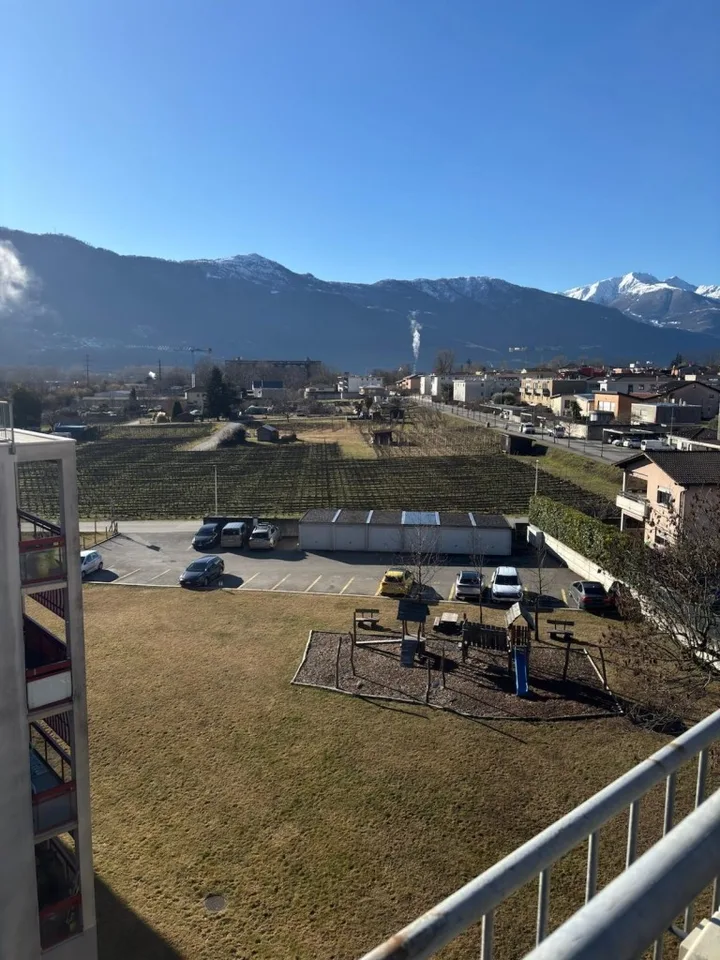 4 Camere Appartamento in mansarda a proximità immediata di Bellinzona