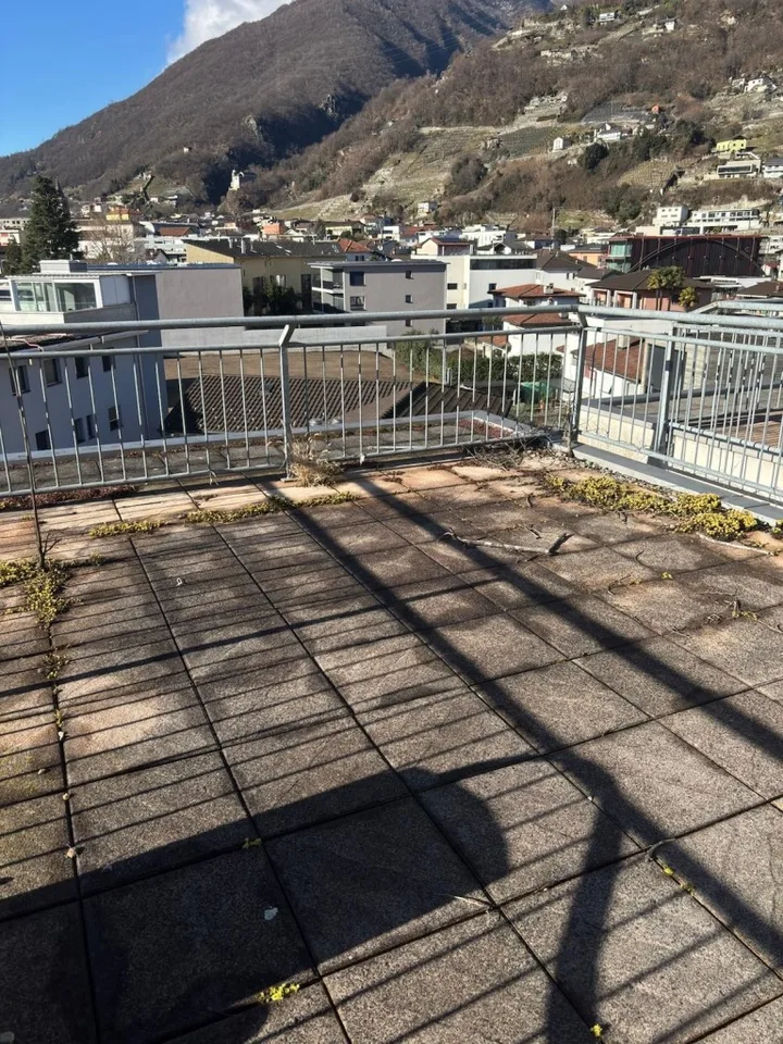 4 Camere Appartamento in mansarda a proximità immediata di Bellinzona