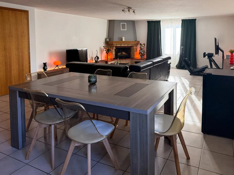 A vendre - Appartement en PPE à vendre 2,5 pièces avec place de parc.
