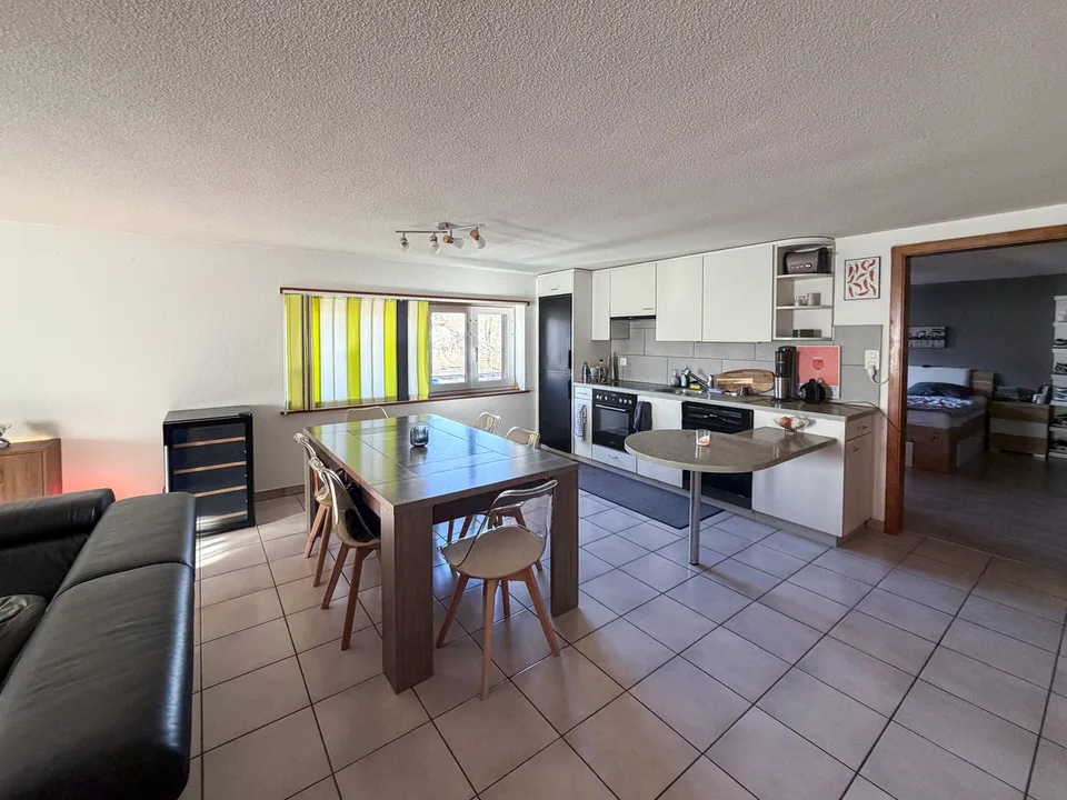 A vendre - Appartement en PPE à vendre 2,5 pièces avec place de parc.