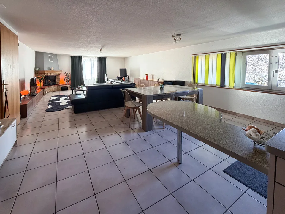 A vendre - Appartement en PPE à vendre 2,5 pièces avec place de parc.