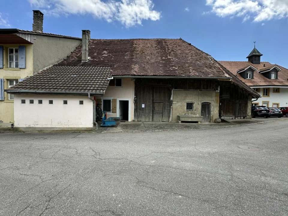Maison villageoise à tranformer/rénover - Renovationsbedürftiges Dorfhaus