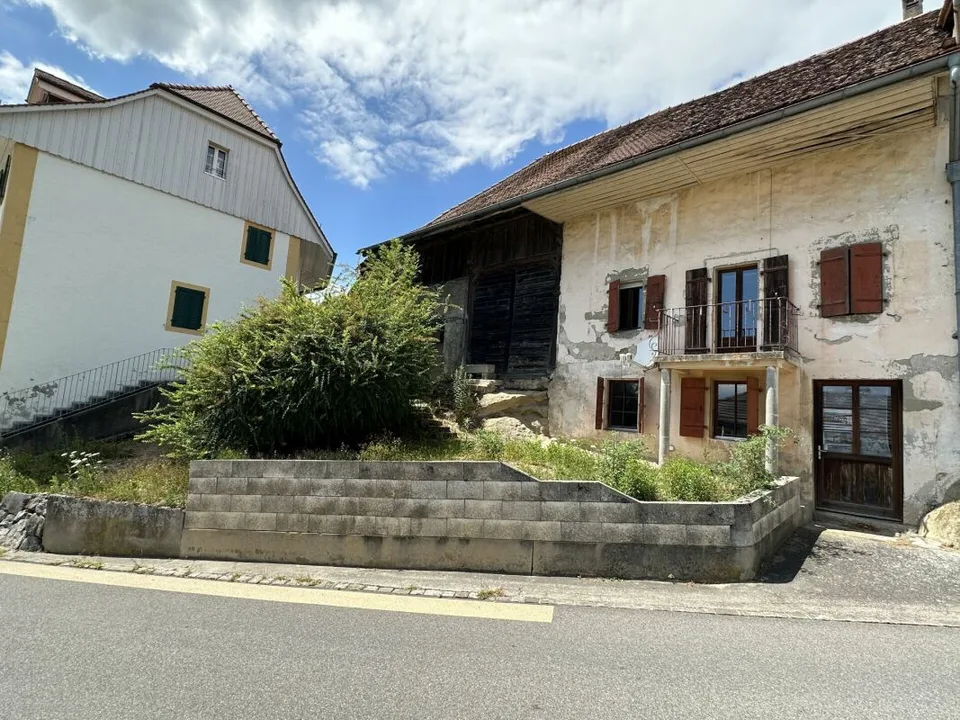 Maison villageoise à tranformer/rénover - Renovationsbedürftiges Dorfhaus