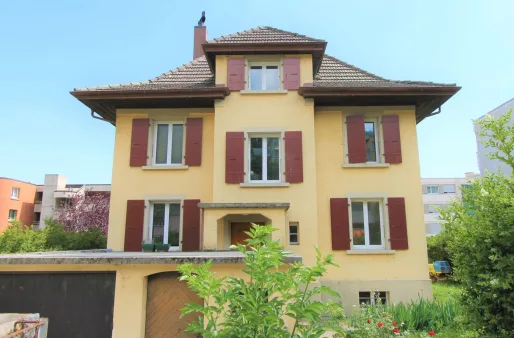 Immeuble de rendement idéalement situé à Hauterive – 6 appartements à 5 minutes à pied du lac