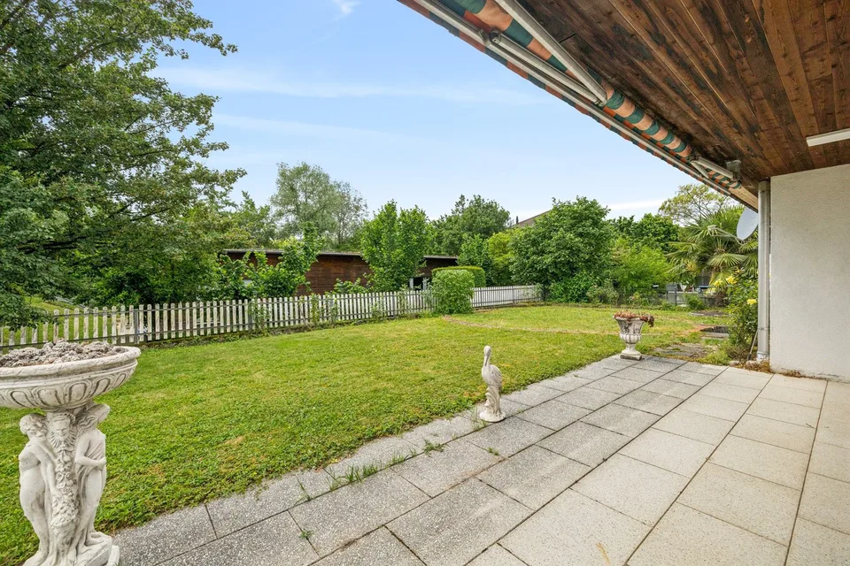 Casa unifamiliare indipendente, soleggiata con giardino spazioso
