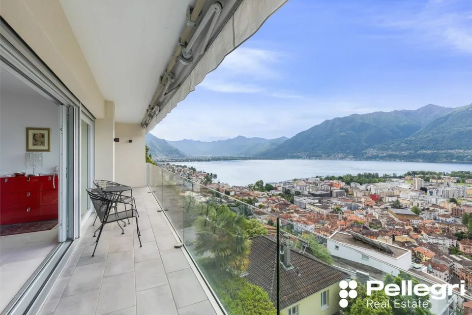 5.5-Zimmer-Haus mit Pool und Seeblick / Casa di 5.5 locali con piscina – Foto 8 von 17