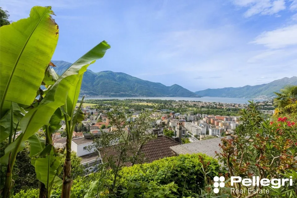 5.5-Zimmer-Haus mit Pool und Seeblick / Casa di 5.5 locali con piscina – Foto 10 von 17