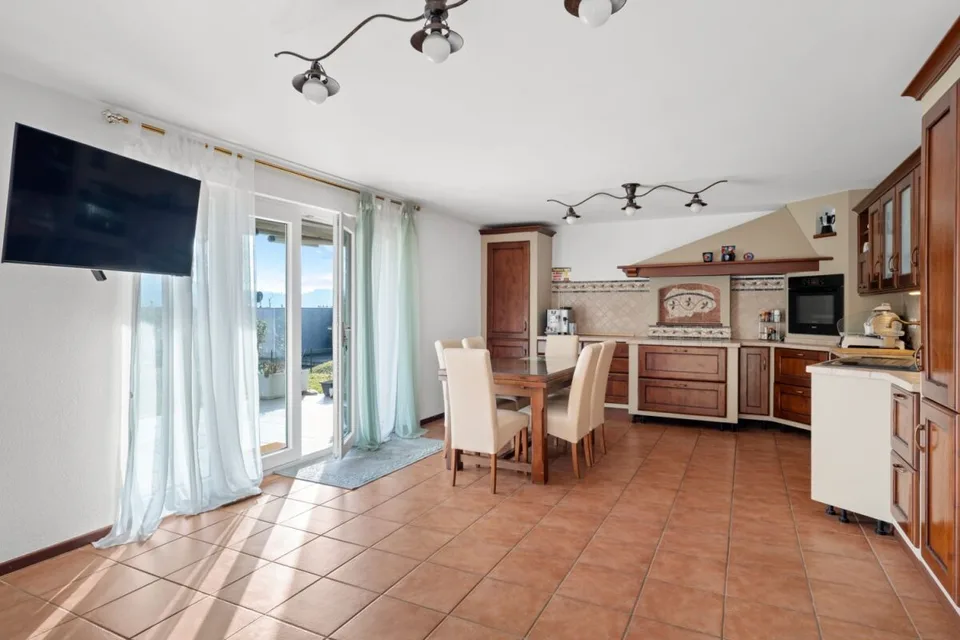 Zweifamilienhaus mit Garten und Aussicht – Foto 21 von 30