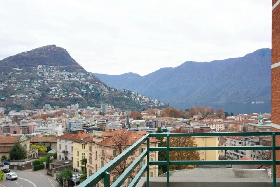 3,5 locaux avec vue sur le lac – Emplacement stratégique à Lugano, Via San Gottardo 24 – photo 11 sur 12
