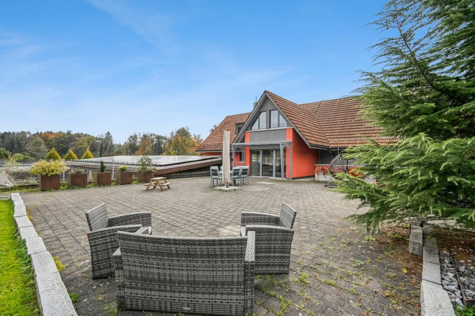 *NEW PRICE* - FRESHLY RENOVATED RESIDENTIAL HOUSE WITH RIDING ARENA, ROUNDPEN AND LARGE PASTURE AREAS – photo 18 of 18