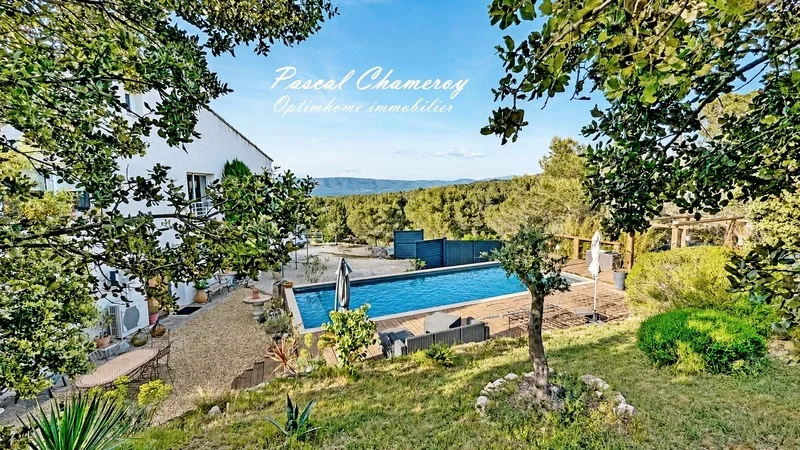 VERNÈGUES - secteur Cazan (13) | Magnifique maison de 190 m² avec vue