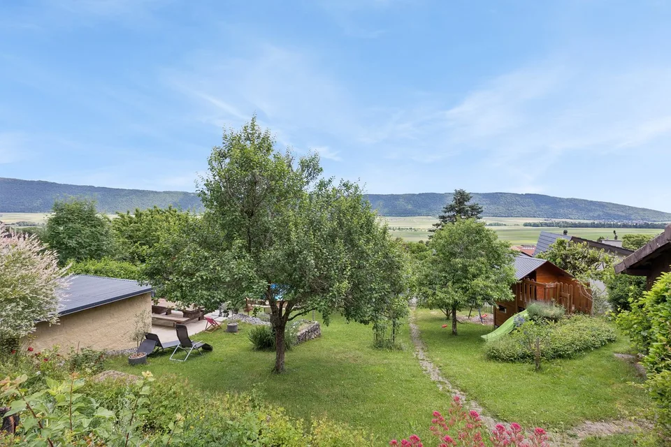 Geräumige Villa mit Panoramablick und separaten Räumen – Foto 7 von 11