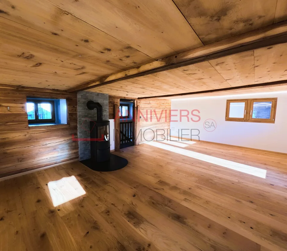 Charmantes 3.5-Zimmer-Wohnung komplett renoviert im Herzen von Vissoie