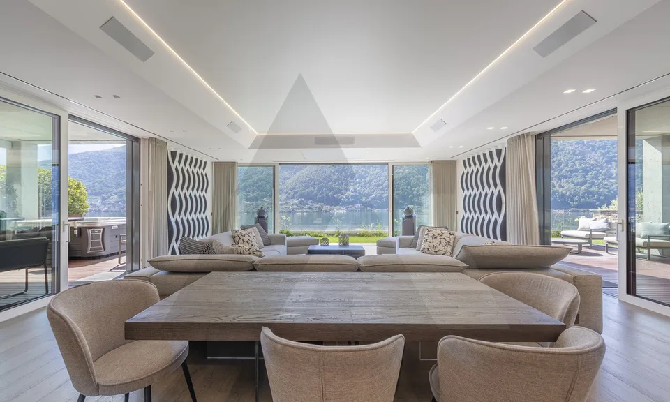 VISTA LAGO, GIARDINO PRIVATO, WELLNESS E ARREDI DI DESIGN