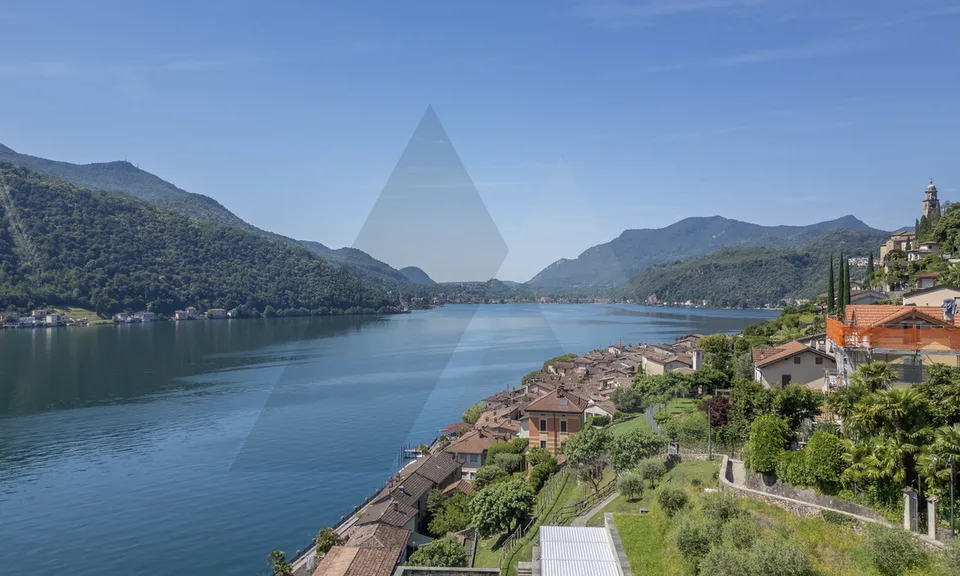 VISTA LAGO, GIARDINO PRIVATO, WELLNESS E ARREDI DI DESIGN
