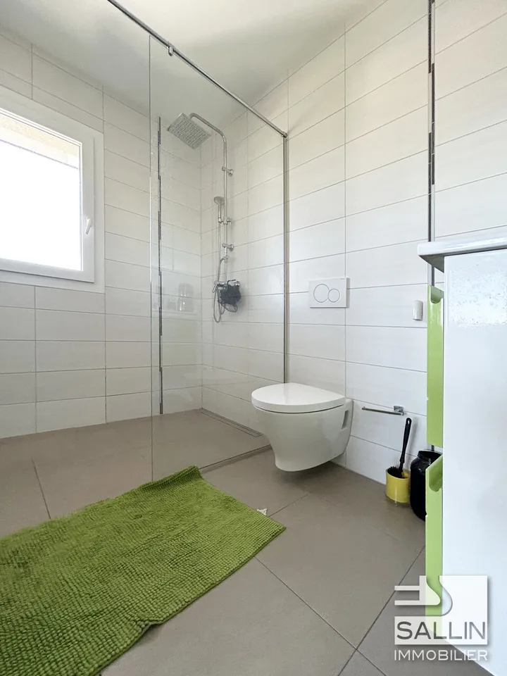 Proprietà di lusso con piscina e appartamento di 2½ locali – foto 7 di 11