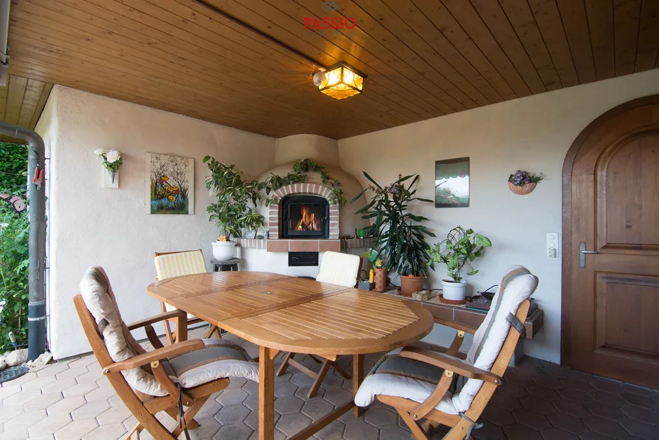 Grande casa di 8,5 locali con vista sulle Alpi e giardino idilliaco