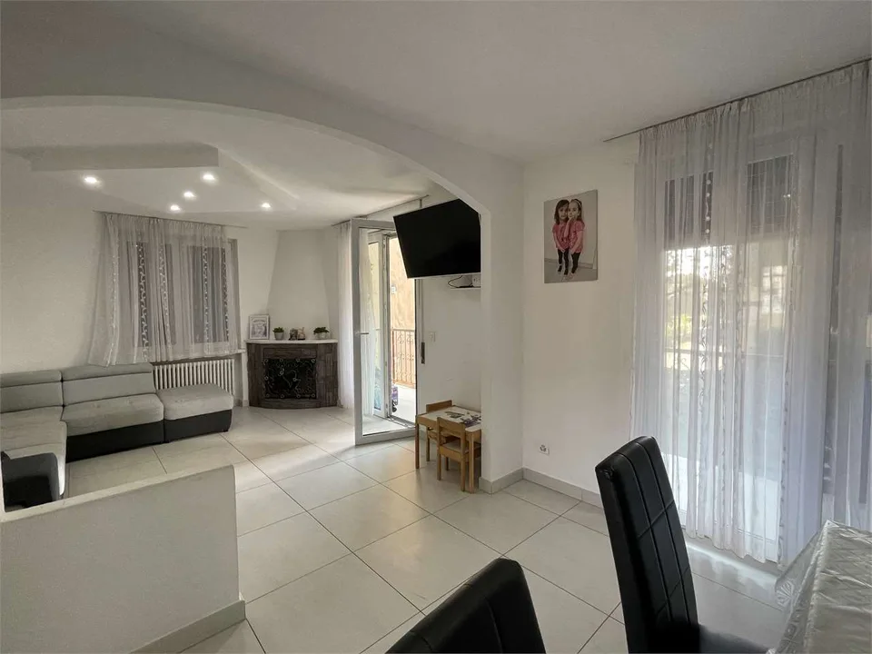 Renovated Semi-Detached Villa - Ideal for Families or Investment – photo 15 of 22