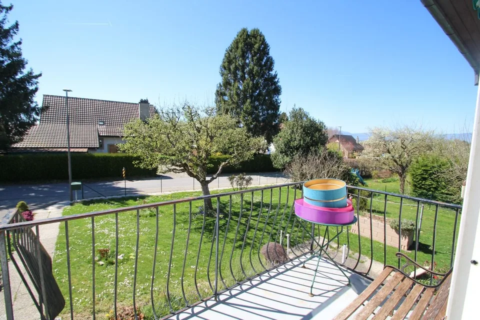 Maison individuelle à rénover composée de 2 logements