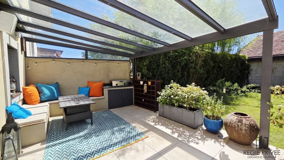Casa indipendente arredata con piscina esterna