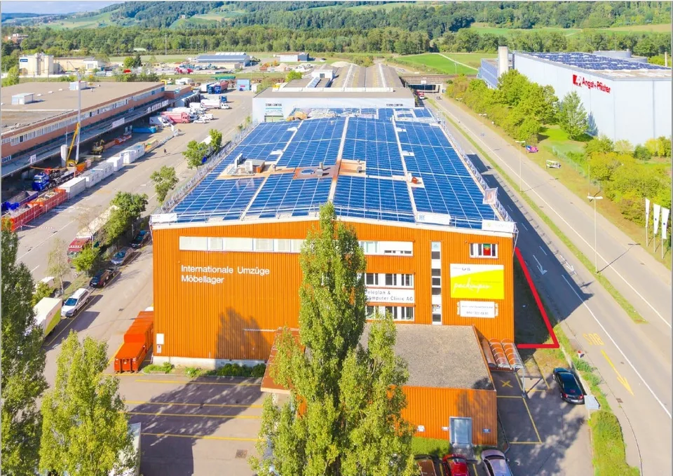Superficie esterna attraente in una posizione ottimale a Embrach – 260 m² in affitto