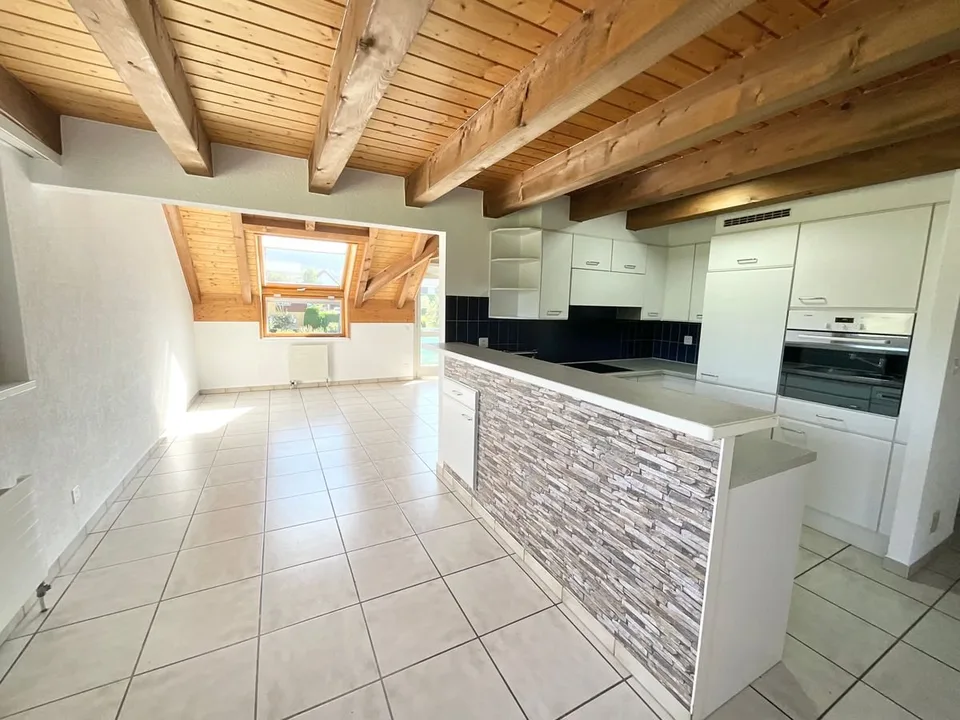 5.5 room duplex apartment with balcony