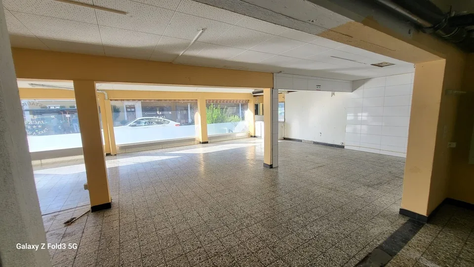 Spazio commerciale con 150 m2 // in posizione centrale