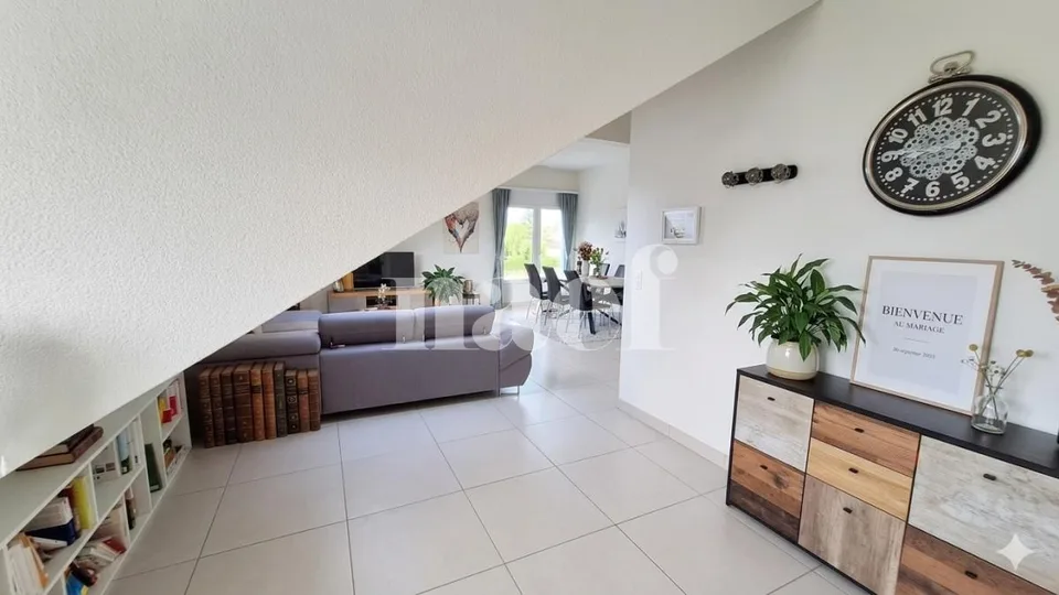 Au centre de Founex - bel appartement de 3 pièces d'env. 82m2 dans les combles
