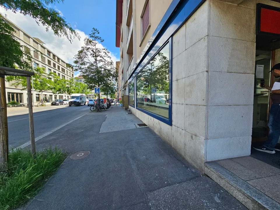 Studio lumineux au 5ème étage à Sion, disponible immédiatement