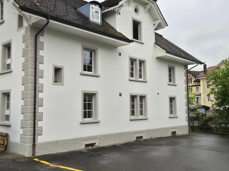 Helle 5-Zimmer-Wohnung mit Balkon in Menziken – ab August 2026 zu vermieten