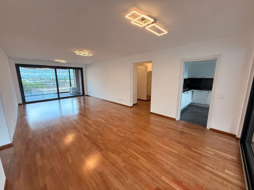 4.5-Zimmer-Wohnung mit zwei Terrassen in Locarno — sofort verfügbar