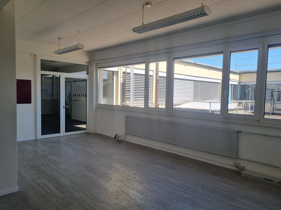Bureaux avec potentiel ? Auf dem Wolf 10, 4052 Basel