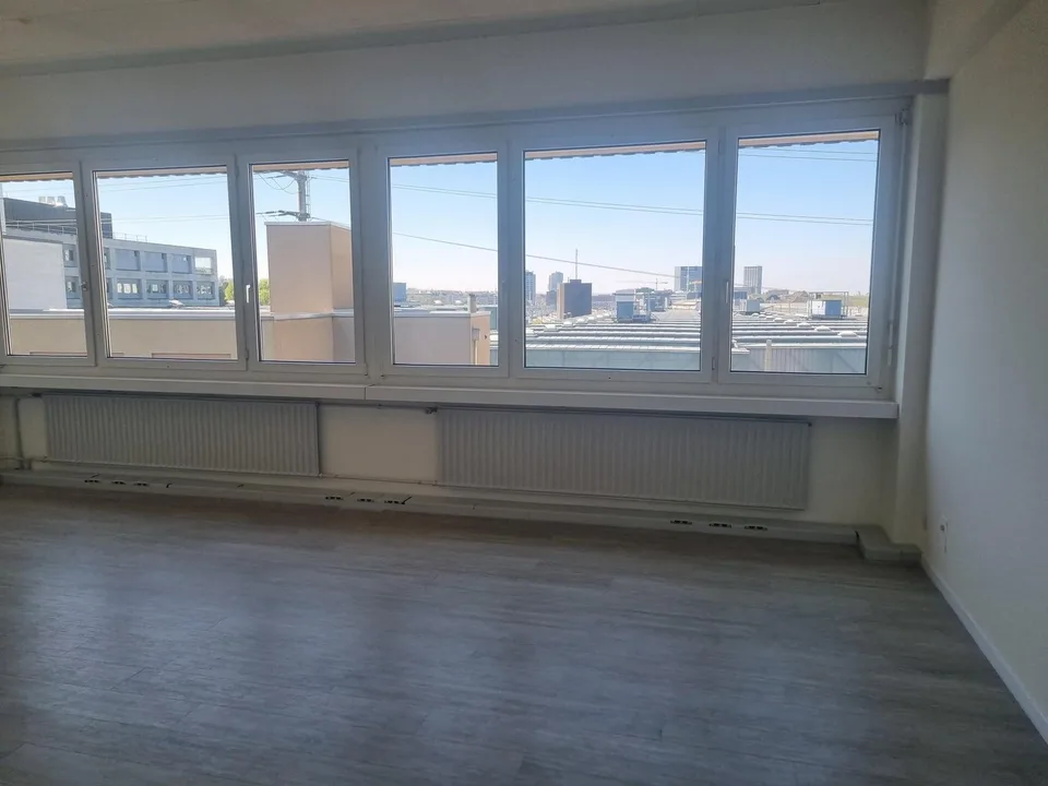 Bureaux avec potentiel ? Auf dem Wolf 10, 4052 Basel