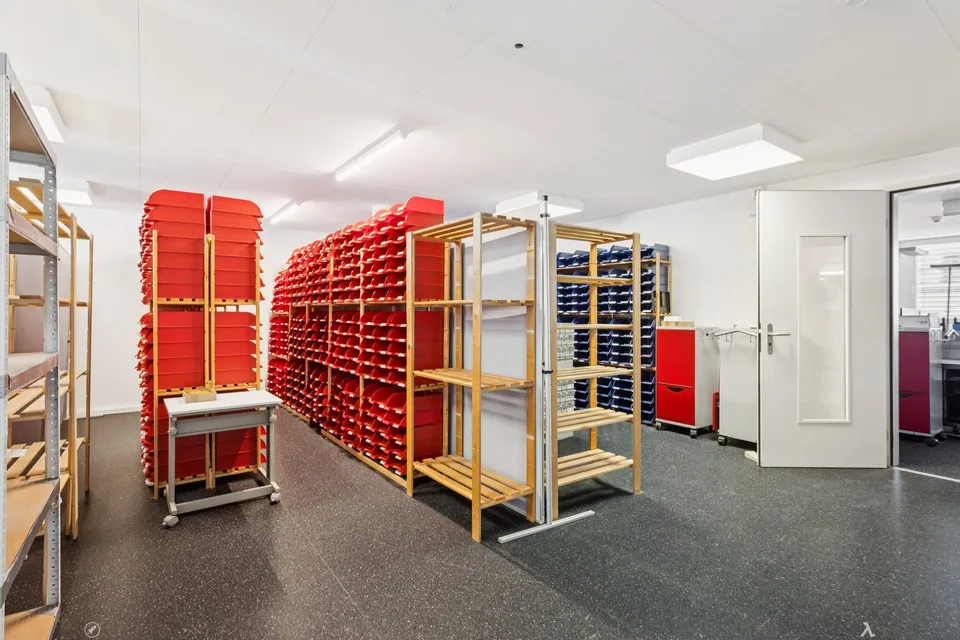Ausgebaute Bürofläche an zentraler Lage