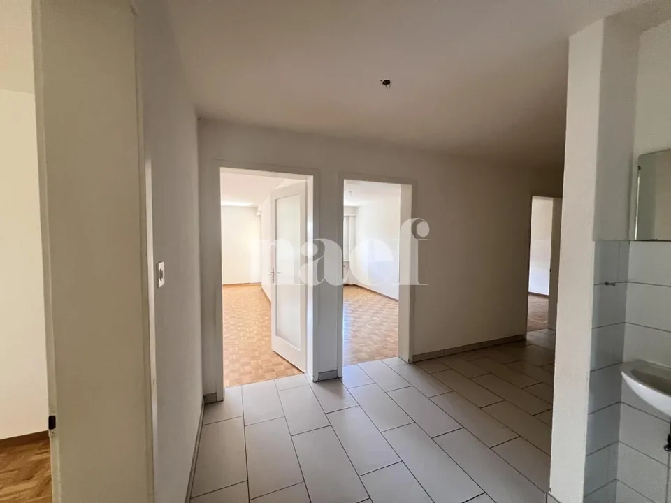 Chaleureux logement de 5 pièces situé au rez-de-chaussée de l'immeuble. – foto 15 di 16