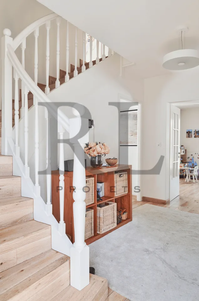 Detached house for rent in Malagnou