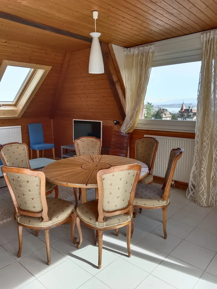 Dreizimmerwohnung - Attika - mit Aufzug