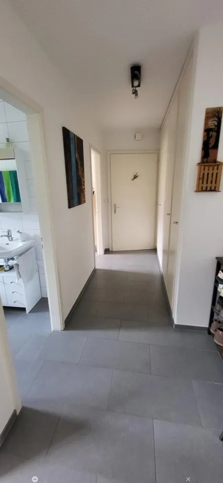Appartement 3 pièces avec balcon, 1er étage droite