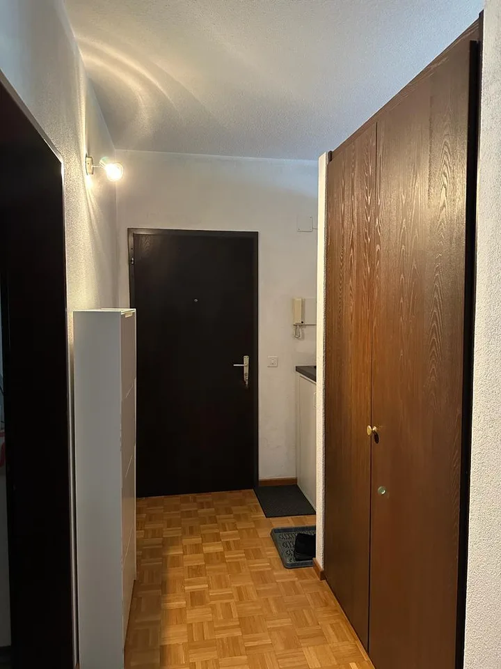 Wohnung 4.5 Zimmer, nahe Schulen und Dienstleistungen