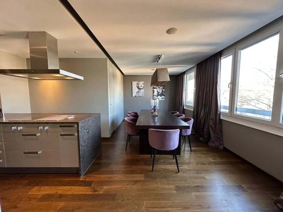 Magnifico 7 locali / 4 camere da letto / 3 bagni / 2 balconi