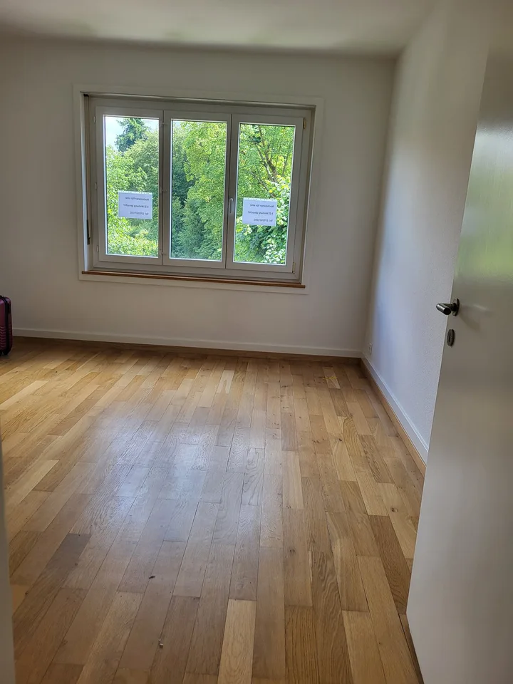 Helle 3-Zimmer-Wohnung mit Balkon an der General-Dufour-Strasse in Biel – Foto 6 von 6