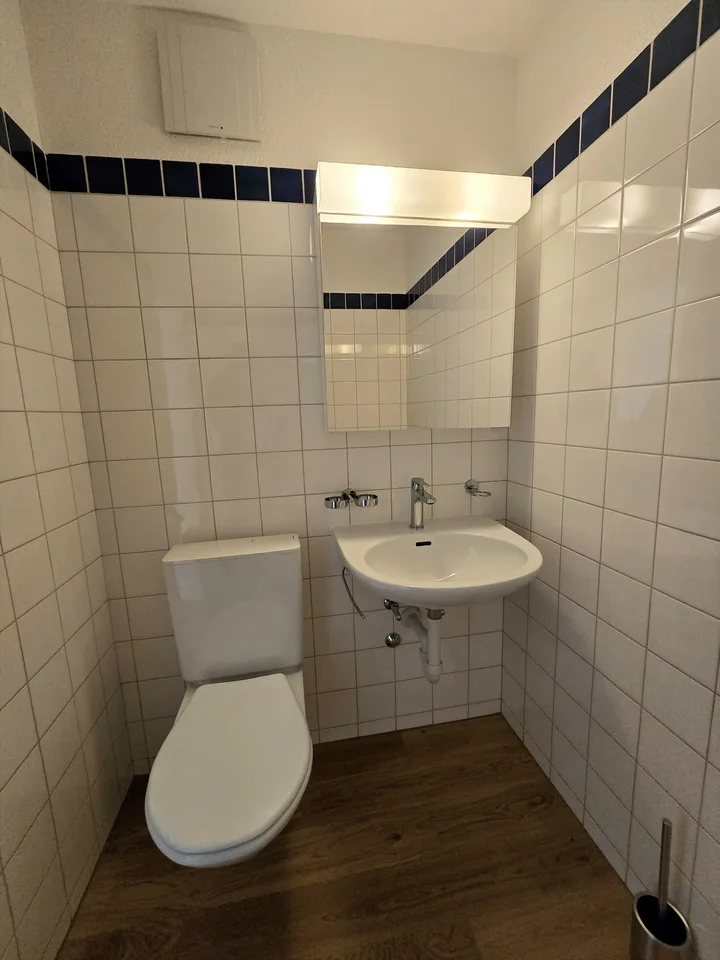 Helle Büroräumlichkeiten in Zürich-Albisrieden – Foto 13 von 14