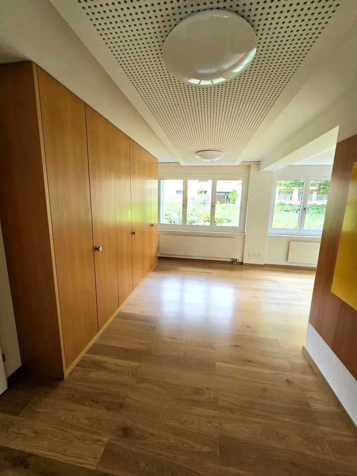 Helle Büroräumlichkeiten in Zürich-Albisrieden – Foto 9 von 14