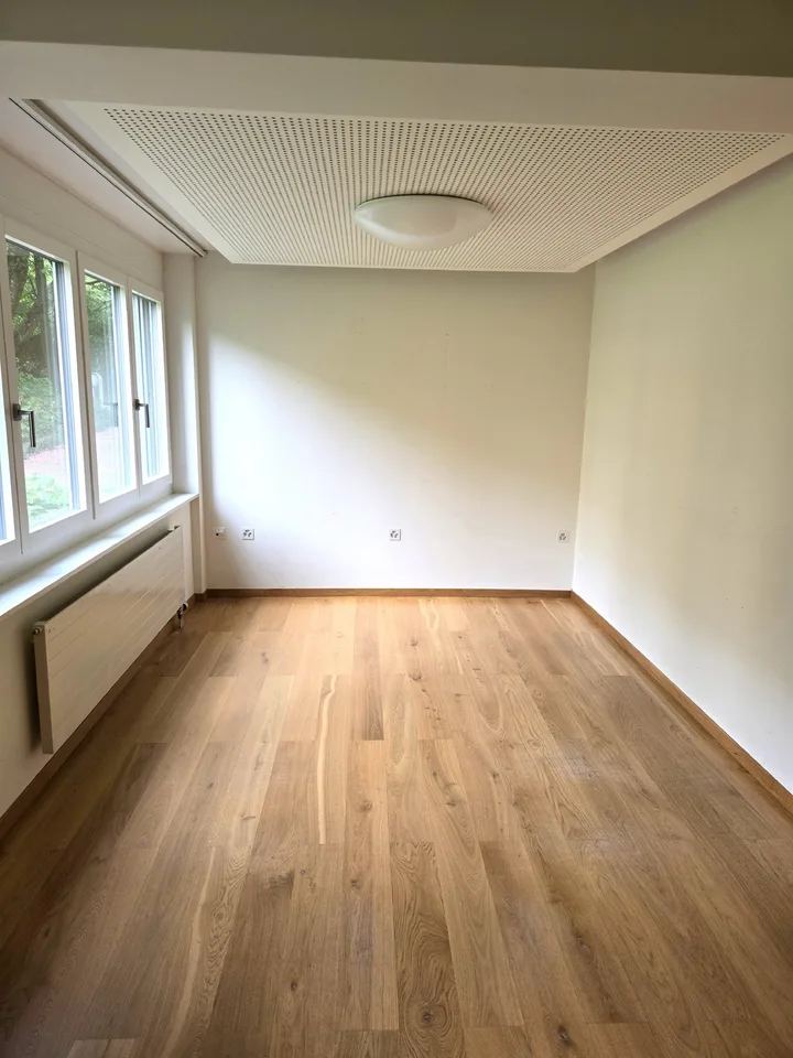 Helle Büroräumlichkeiten in Zürich-Albisrieden – Foto 10 von 14