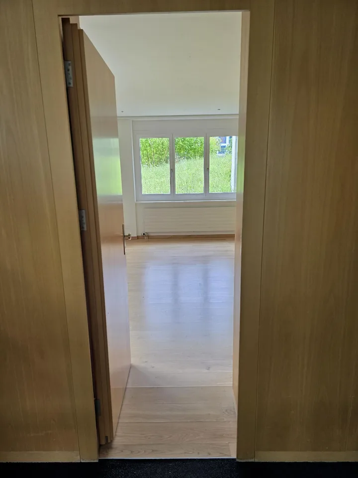 Helle Büroräumlichkeiten in Zürich-Albisrieden