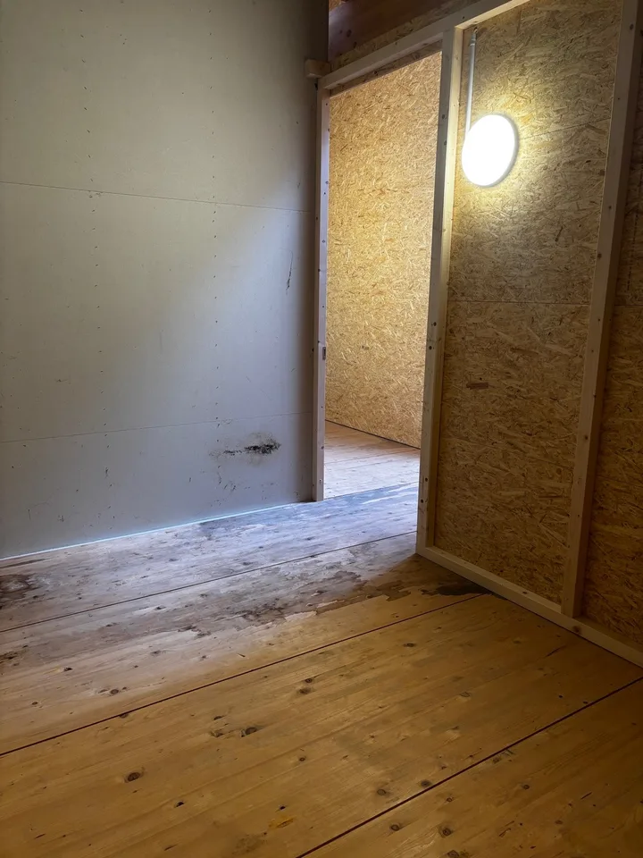 Furniture storage / storage for rent