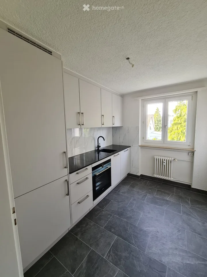 Appartement de 3,5 pièces rénové à Aadorf dans un quartier calme