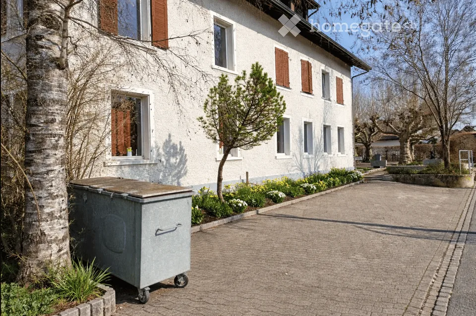 Offener Parkplatz in Dachsen