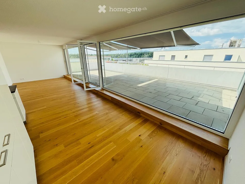 Wunderschöne 3.5-Zimmer-Attikawohnung – Riesige Terrasse  71m2,  ruhig, sonnig, modern