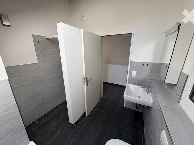 Grosse moderne und klimatisierte 3.5-Zimmer-Dachwohnung  in Mägenwil